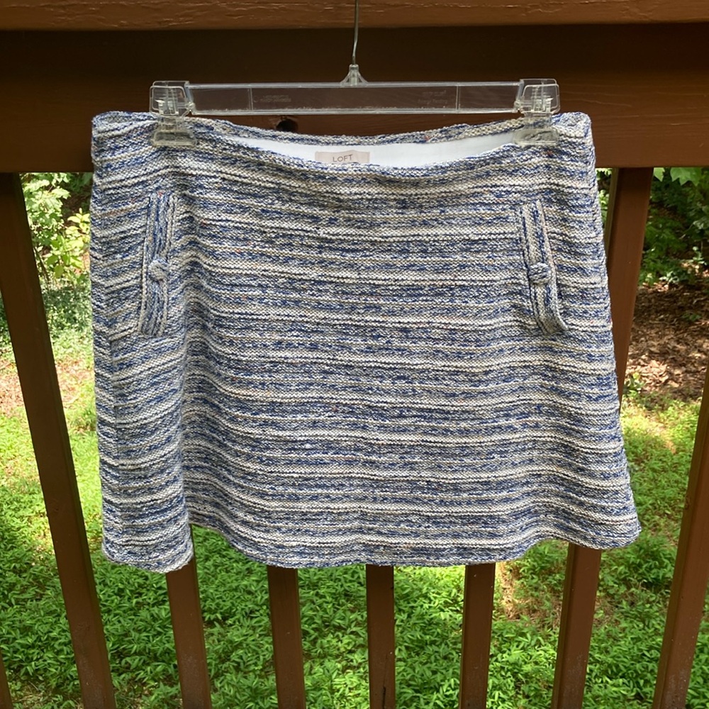 Loft textured blue and white skirt